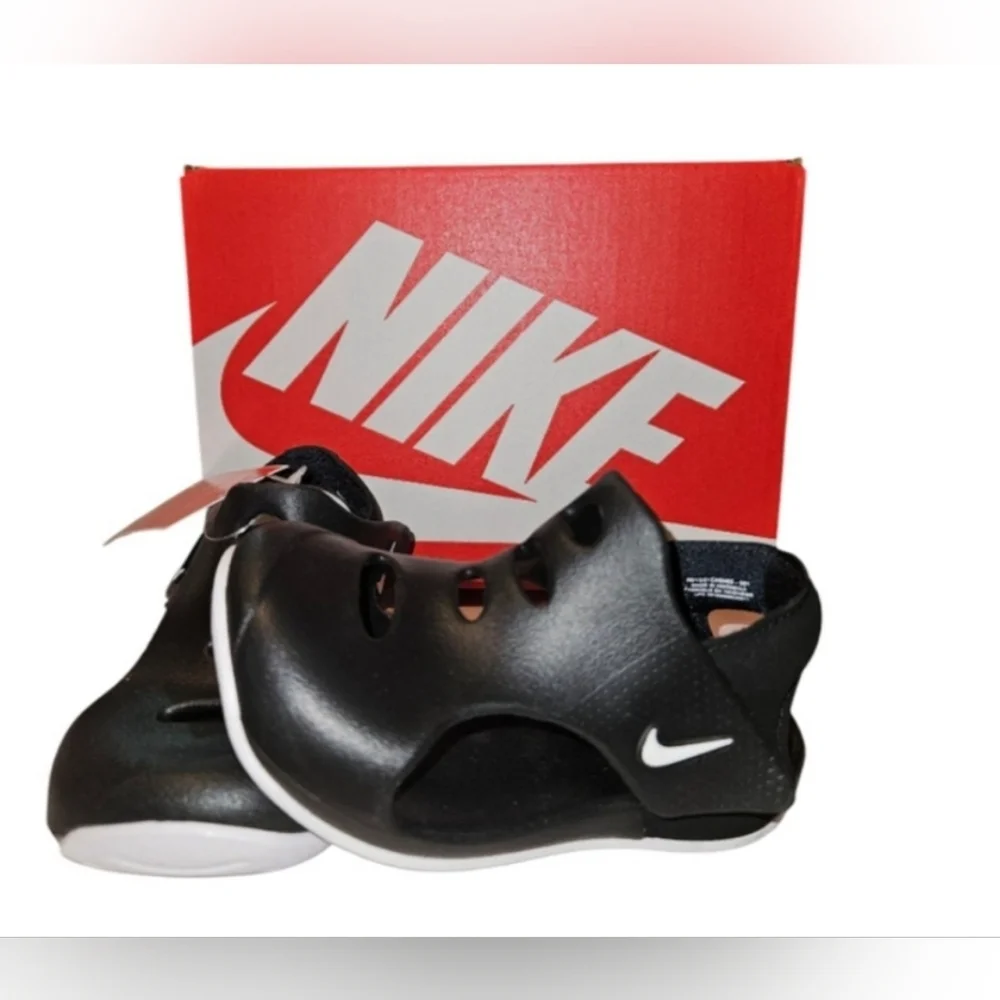 Nike Sunray Protect 3 Sandals Black/White New w/box Size 7C